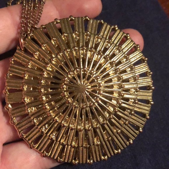 Amrita Singh Gold Metal Medallion Necklace - Picture 6 of 7